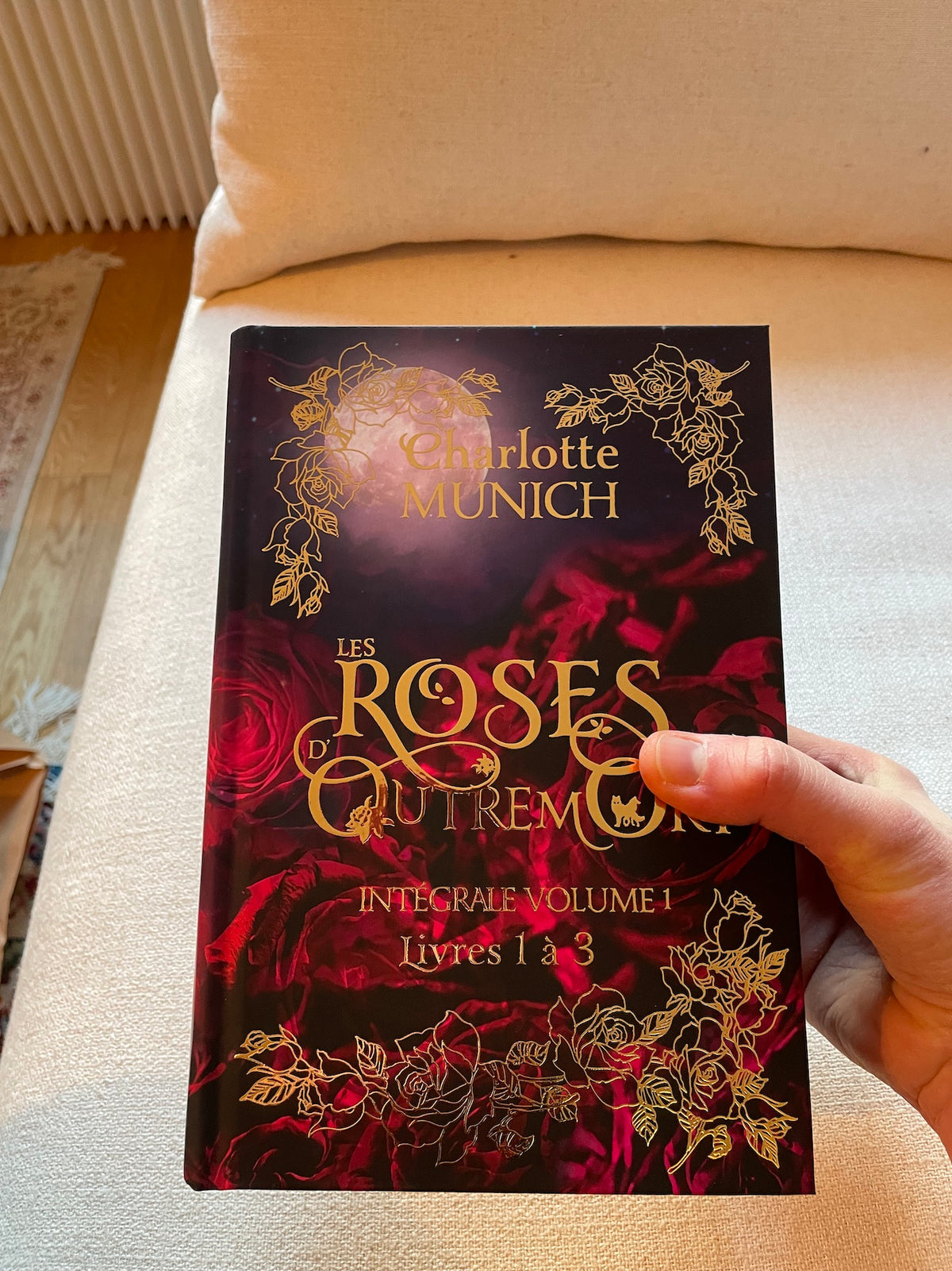 🌹 Les Roses d’Outremort : Intégrale Collector Volume 1 (3 romans en 1), DOS ROND