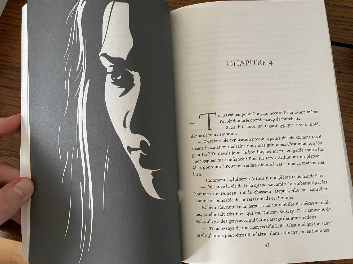 Silence (Sorcières & Chasseurs t.3), broché illustré