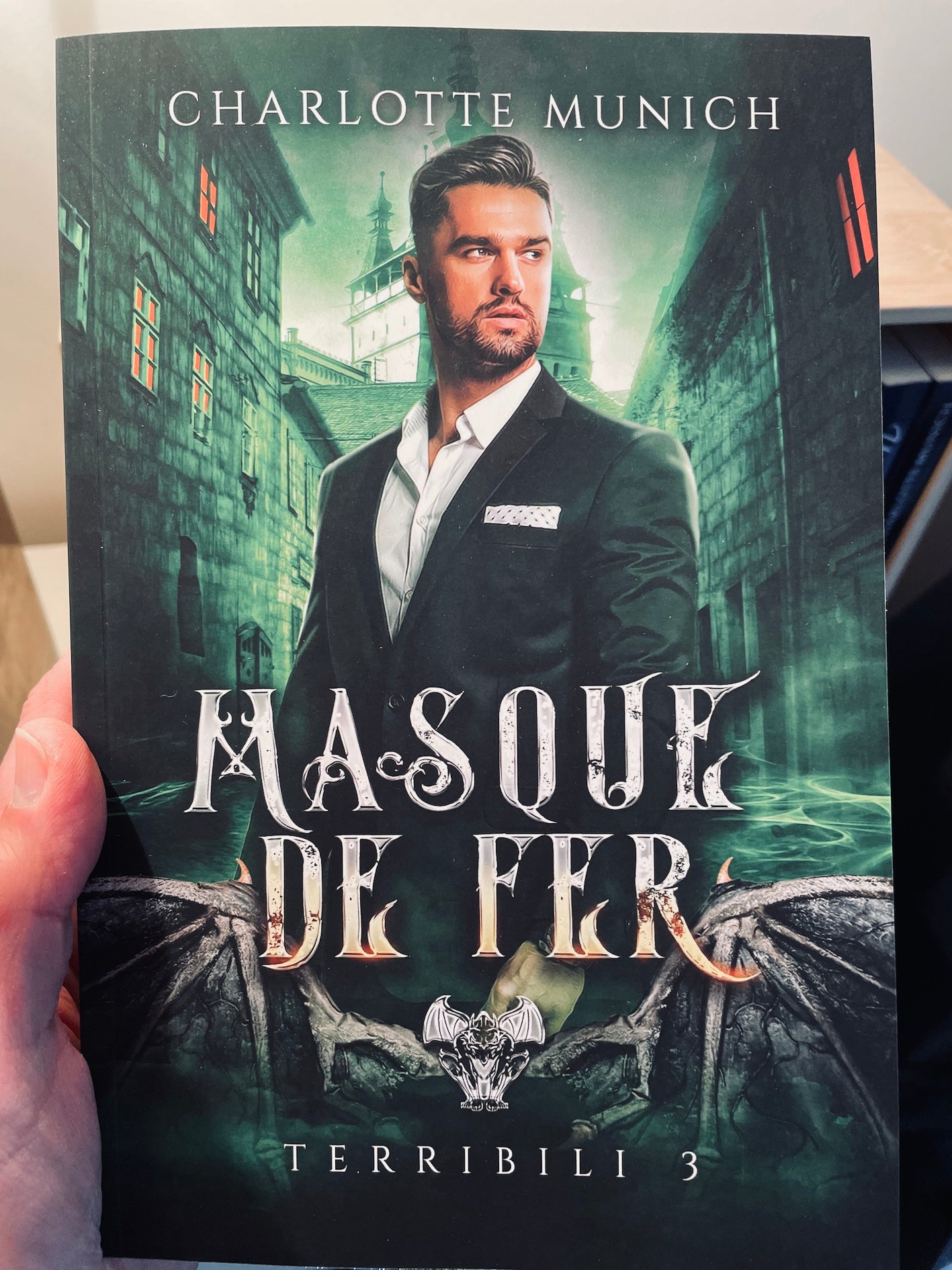 Terribili t.3 - Masque de fer, livre broché dédicacé, GRAND FORMAT
